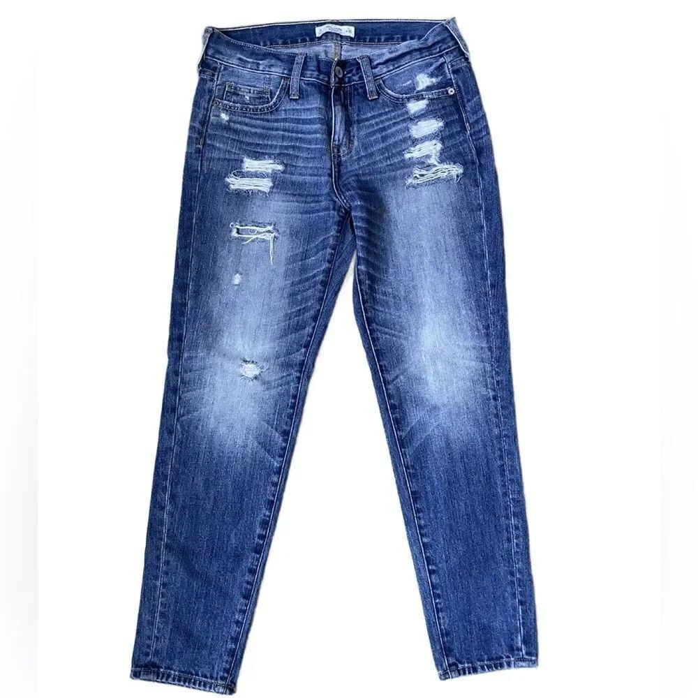 Abercrombie & Fitch Medium Wash Distressed Skinny Jeans (Size: 0/25)